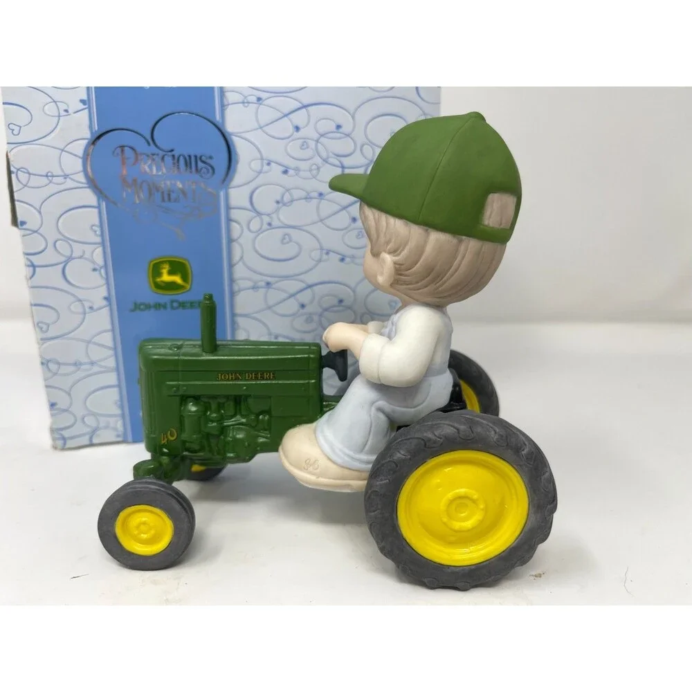 Precious Moments John Deere 2009 RIDING TOWARD GREENER PASTURES Tractor 930015